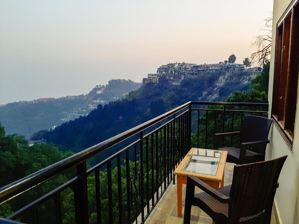 Hotel Oakland Landour Mussoorie Esterno foto