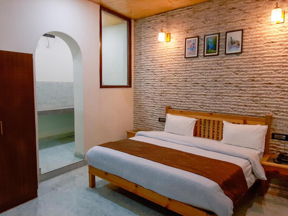 Hotel Oakland Landour Mussoorie Esterno foto